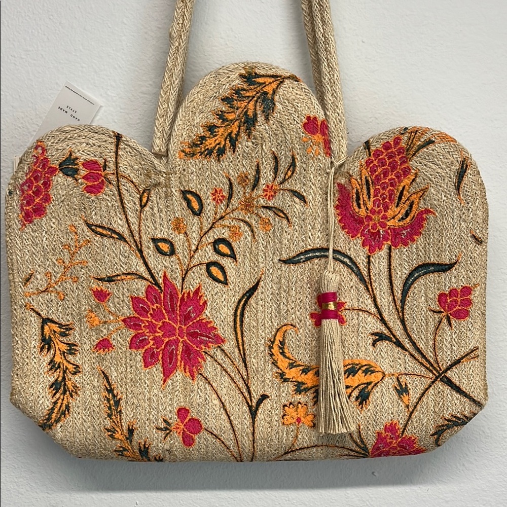 Antik Kraft Tan Floral 🌺 Shoulder Bag | 100% Jute | Magnetic Closure ✨ - Picture 4 of 11